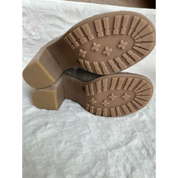 LUCKY BRAND Womens Gray Booties - Picture 5 of 5